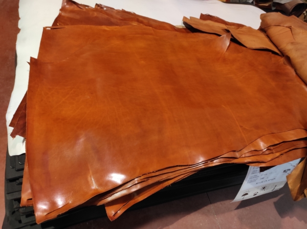 PIEL DE POTRO ENGRASADO 1,2 MM proveedores y distribuidores cuero
